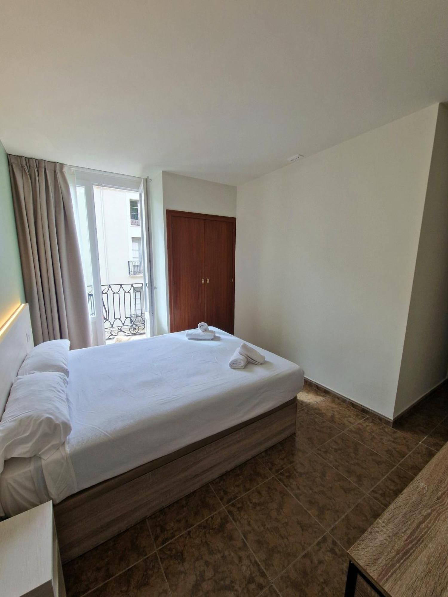Hostal Rugaca Уэска Экстерьер фото