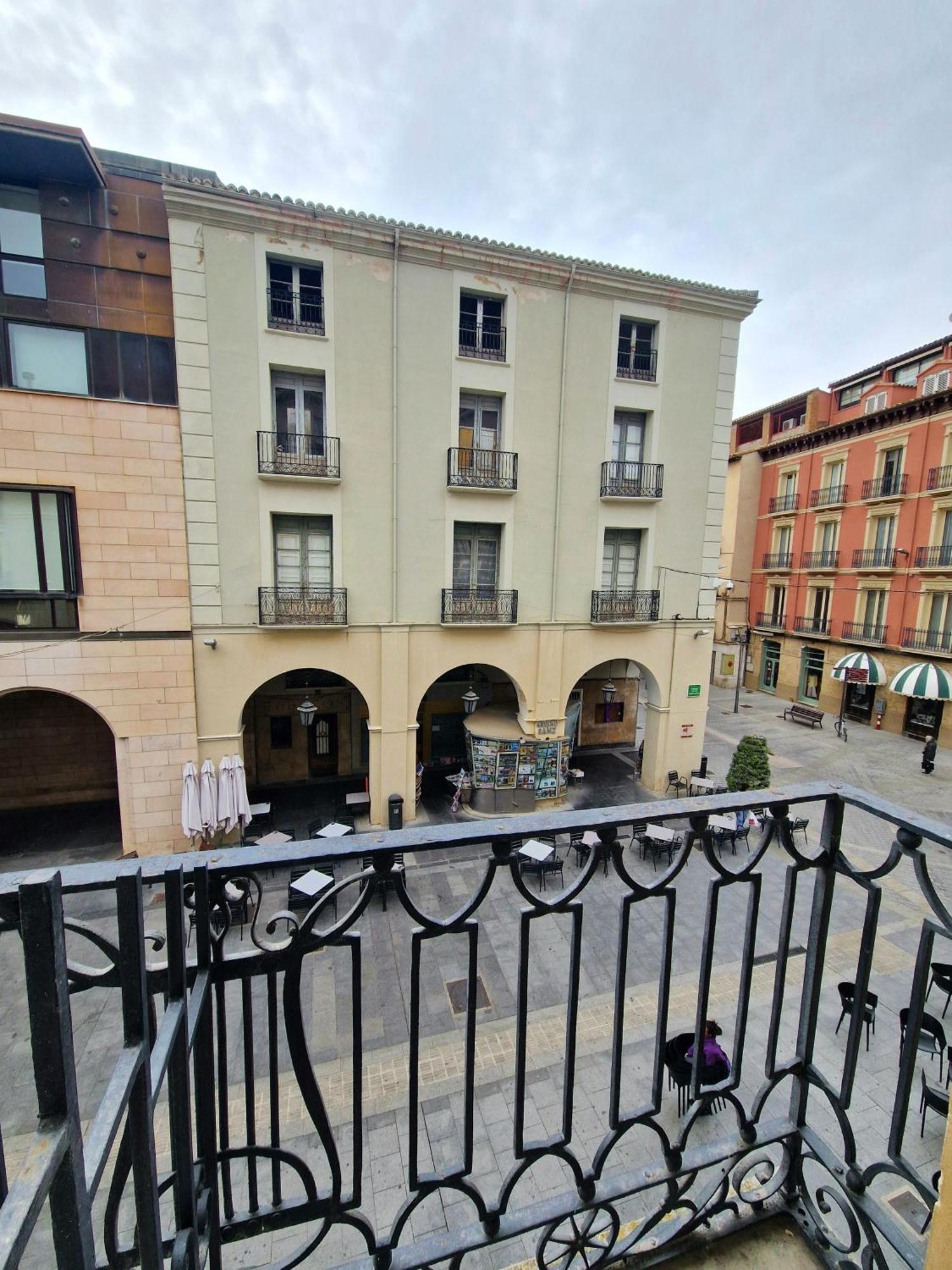 Hostal Rugaca Уэска Экстерьер фото