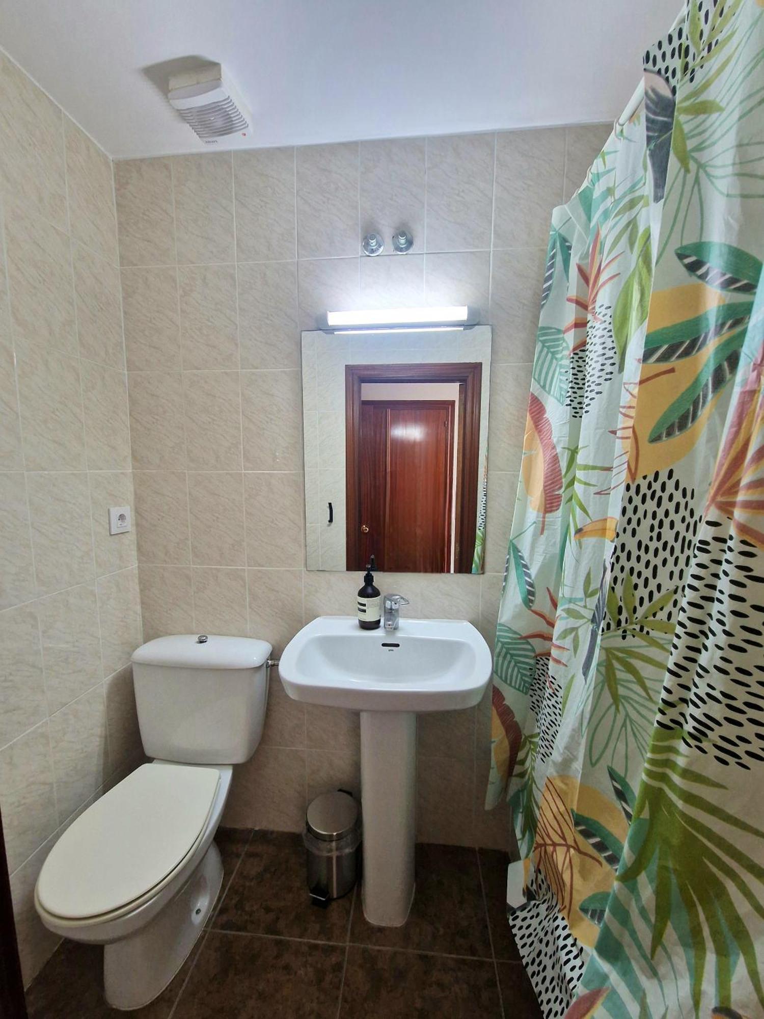 Hostal Rugaca Уэска Экстерьер фото